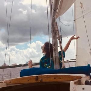 Meet your Posher, Bella